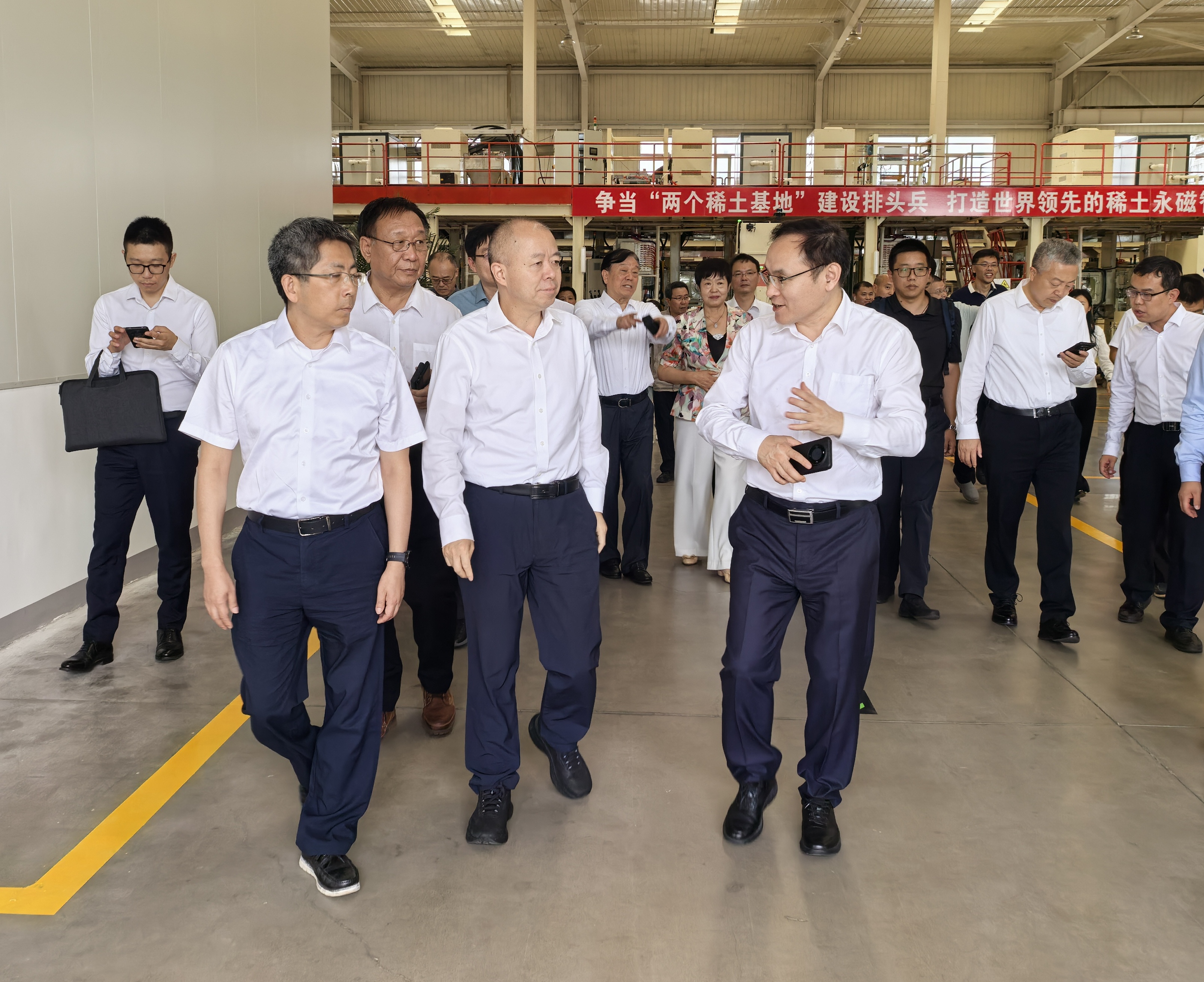 工業(yè)和信息化部黨組成員、副部長(zhǎng)王江平調(diào)研安泰北方